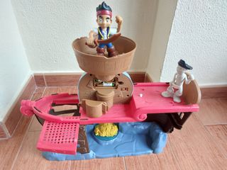 Barco pirata de juguete.