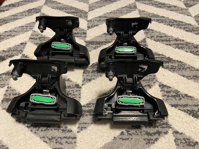 4 Pies para barras de techo THULE RAPID 754