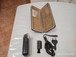 MAQUINA DE AFEITAR PHILIPS ANTIGUA