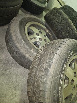Llantas y neumaticos jeep xj 