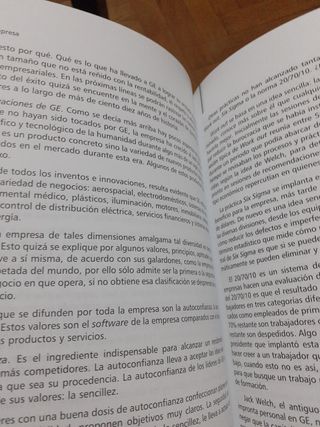 Política de empresa UNED