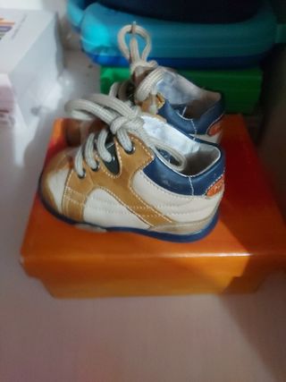 Scarpe bimbo