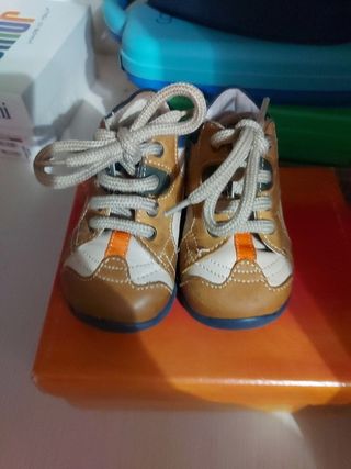 Scarpe bimbo