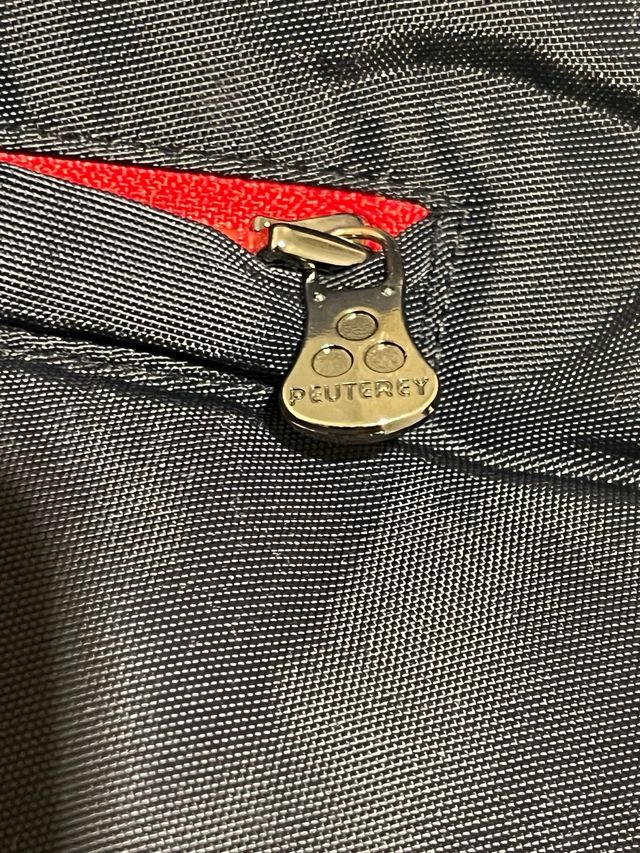 Abrigo PEUTEREY. Hombre. Azul marino