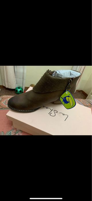 botines en piel a estrenar por cierre de tienda
