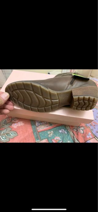 botines en piel a estrenar por cierre de tienda