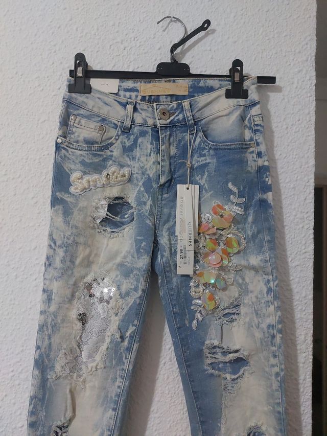 Pantalón tejano NUEVO  XS/34 con pedrería