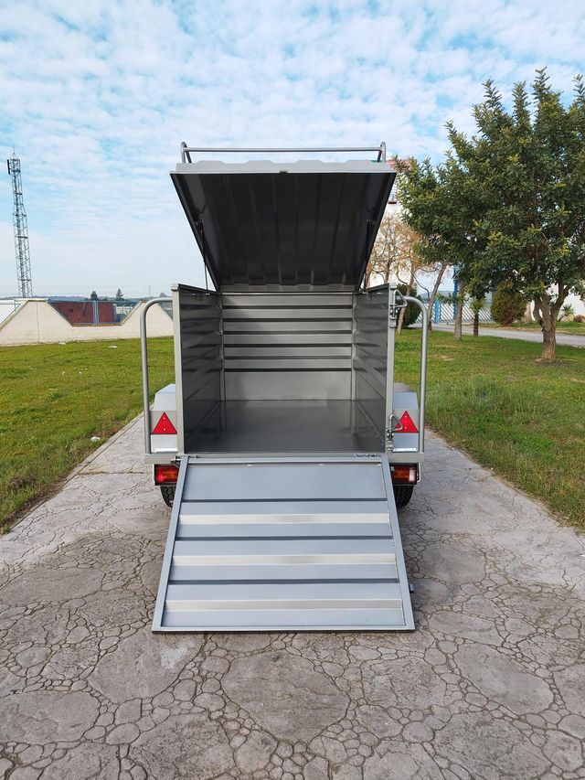 BASCULANTE HIDRÁULICO TODOTERRENO CON TAPADERA