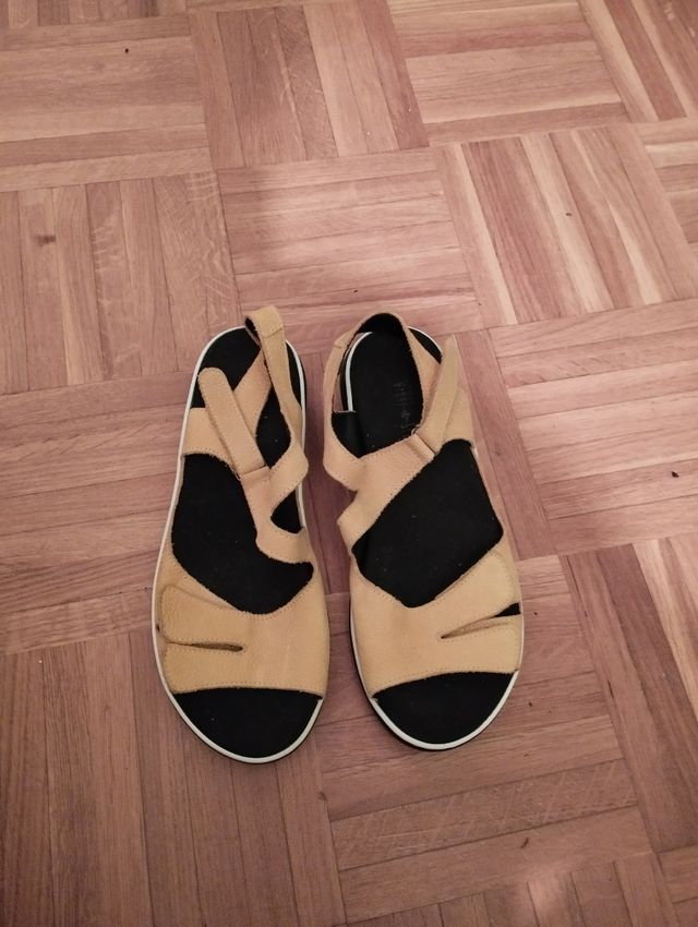 Sandalias