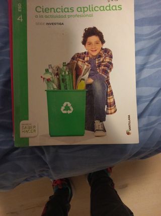 Libros de geografía, lengua, inglés...