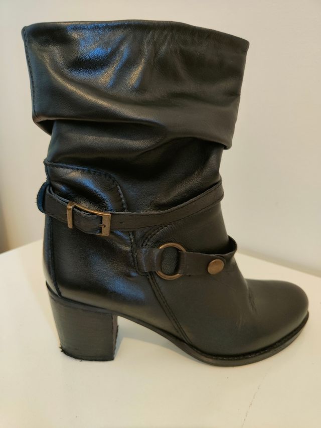 Stivaletti in pelle da donna