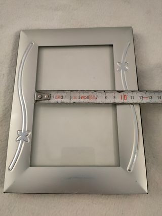 MARCO DE FOTOS PLATEADO.