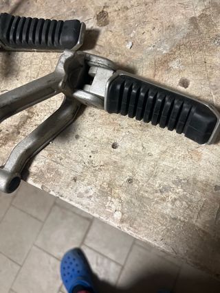 pedane posteriori Cagiva c12