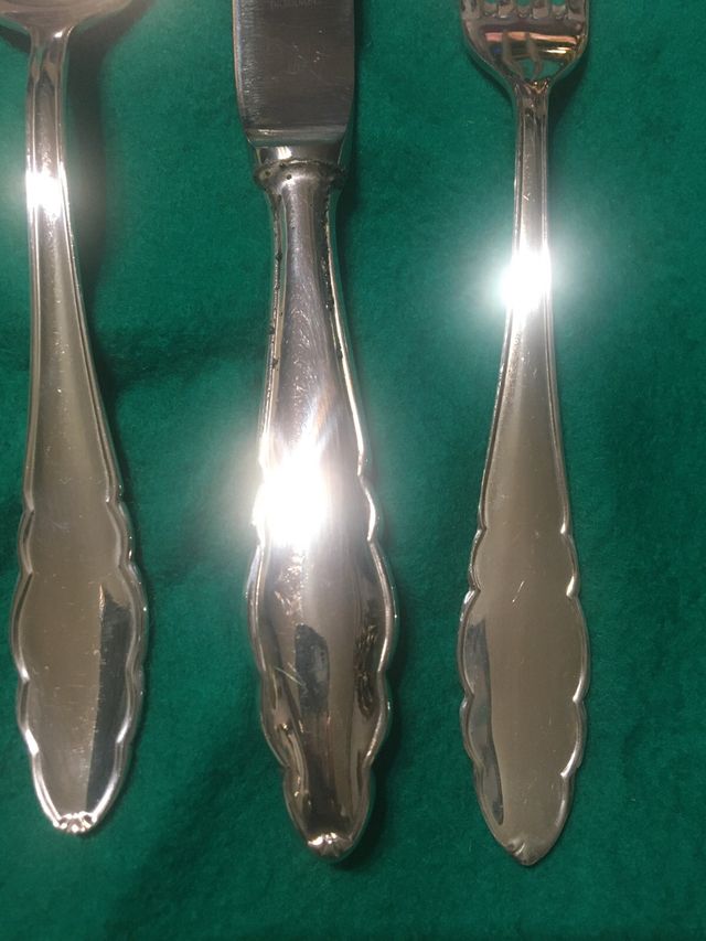 Juego de cubiertos (3) de alpaca de la Dalia