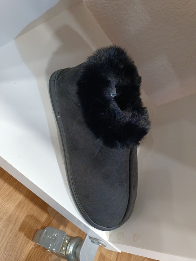 Zapatillas casa hombre en diferentes cierre tienda