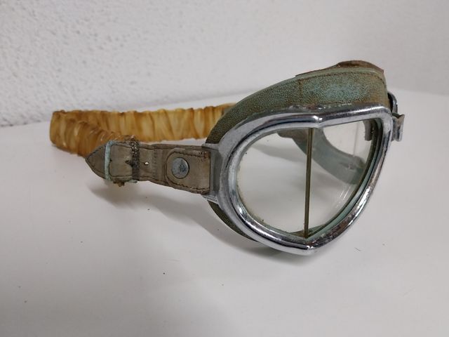 Óculos de Motoqueiro Antigo