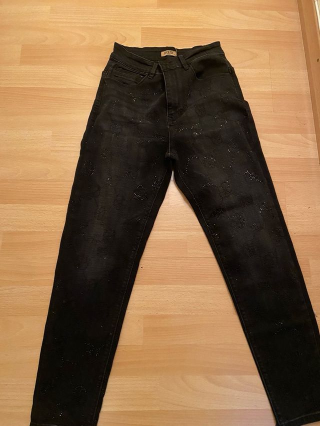 vaquero negro con brillo