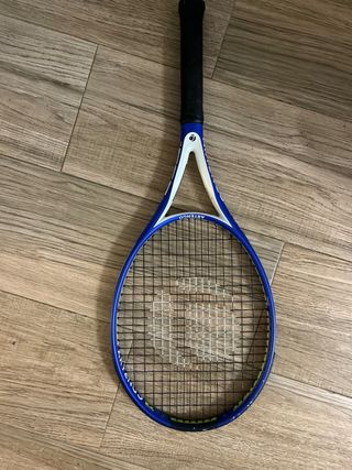 Raqueta tenis a estrenar muy ligera 