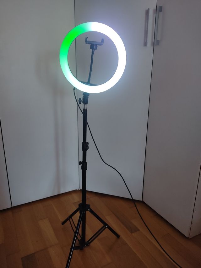 Aro de luz con soporte para teléfono movil