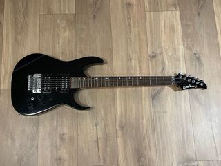Washburn Superstrat Guitarra Eléctrica