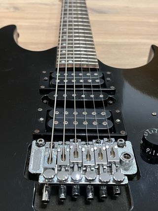 Washburn Superstrat Guitarra Eléctrica