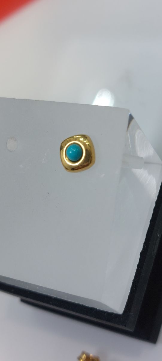 Pendiente oro 18k. Turquesa