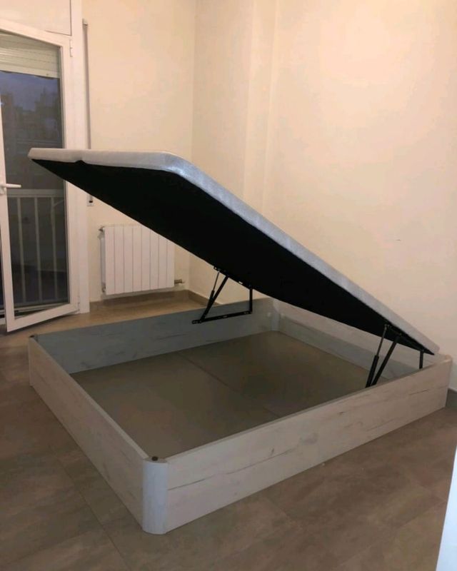 Liquidación de canapés,colchones,sofás chislong