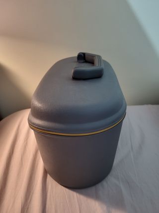 Neceser rigido de viaje