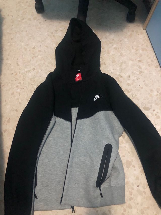 sudadera nike tech