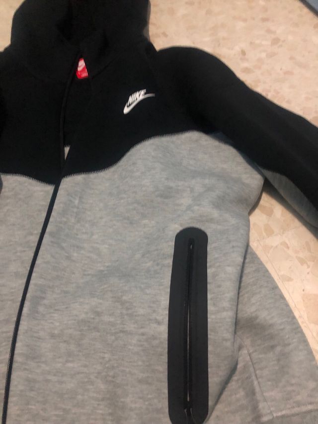 sudadera nike tech