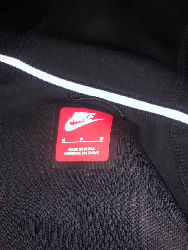 sudadera nike tech