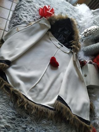 Capa de paño a estrenar . Talla S y M