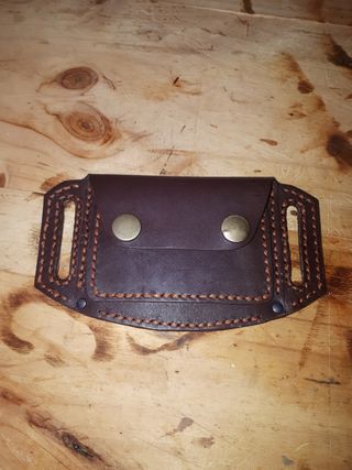 Tarjetero cinturón en cuero