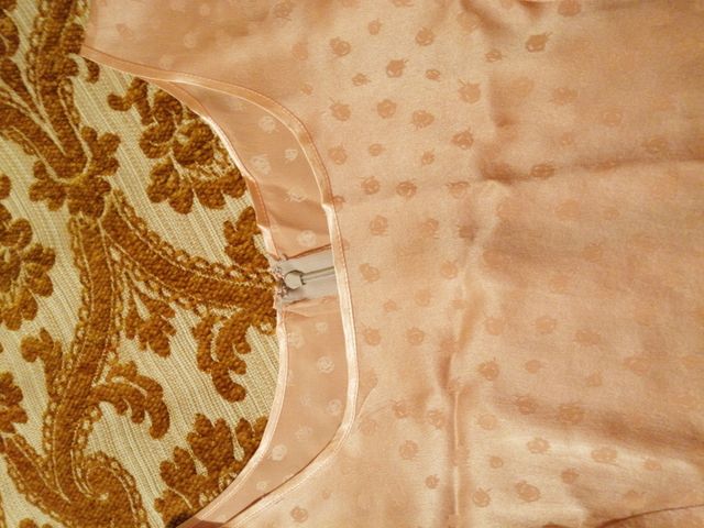 Abito corto.Colore Albicocca .Ottimo stato.Glamour