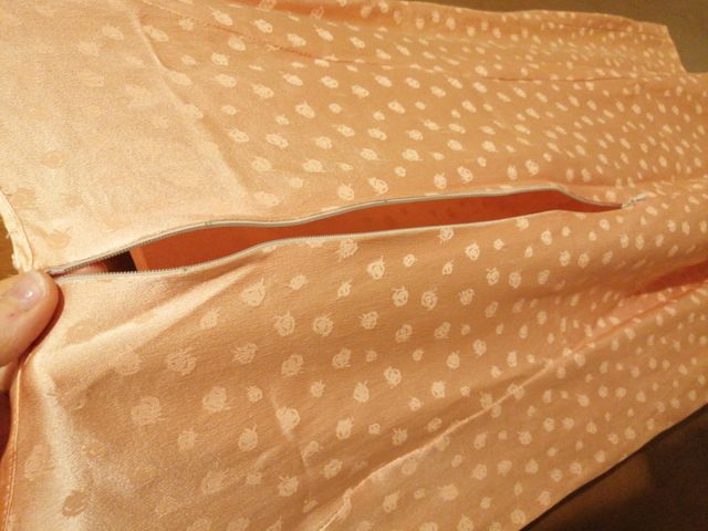 Abito corto.Colore Albicocca .Ottimo stato.Glamour