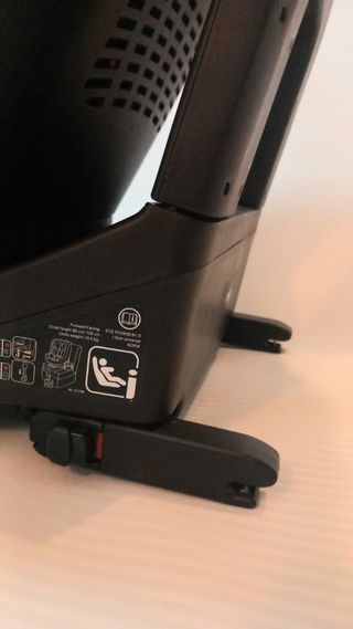 Silla de coche para bebé Nuna.