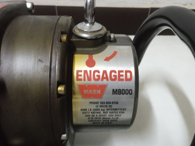 Winch WARN M8000 portátil WARN WINCH MOUNT