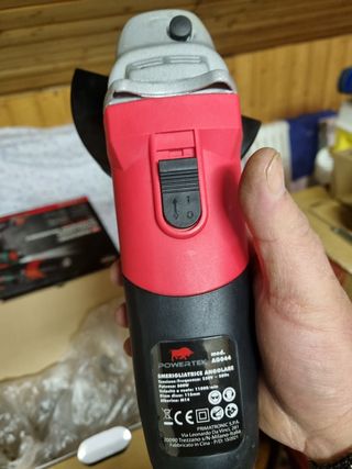 Smerigliatrice powertec 500w