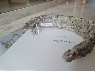 Tiara novia piedras