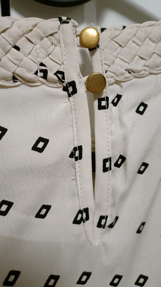 Camisa Sfera cuello trenzado