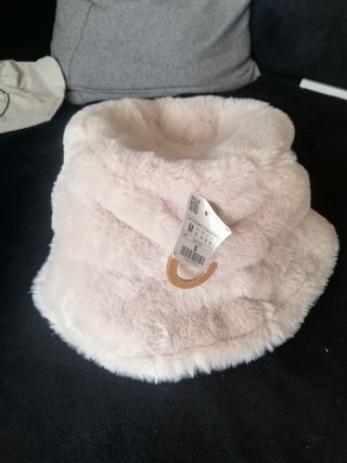 Chapéu pêlo stradivarius (com etiqueta)