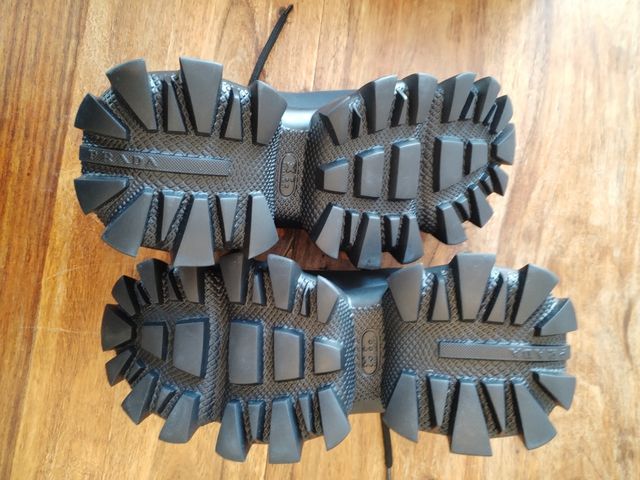 Prada scarpe thunder