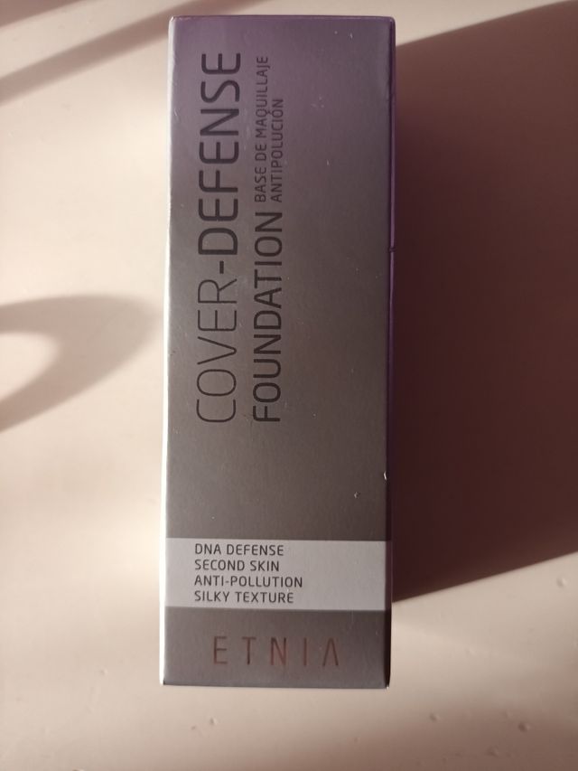 BASE DE MAQUILLAJE ANTIPOLUCION