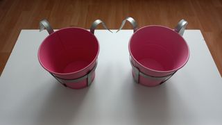 Vasi e fioriere sospese