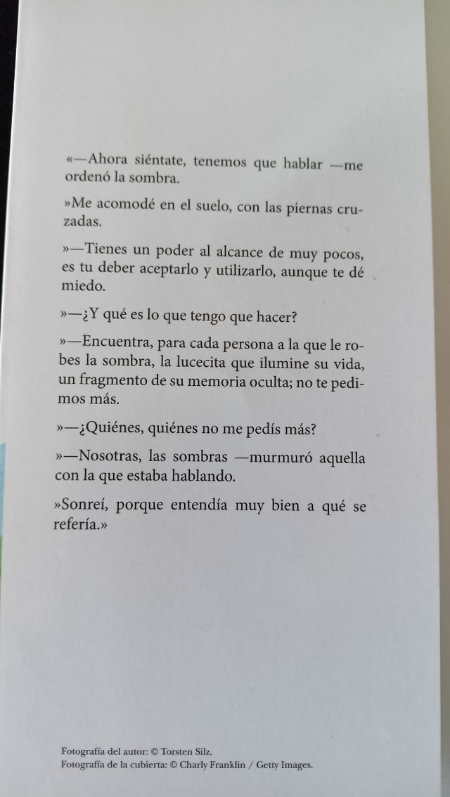 Libro: el pequeño ladrón de sombras