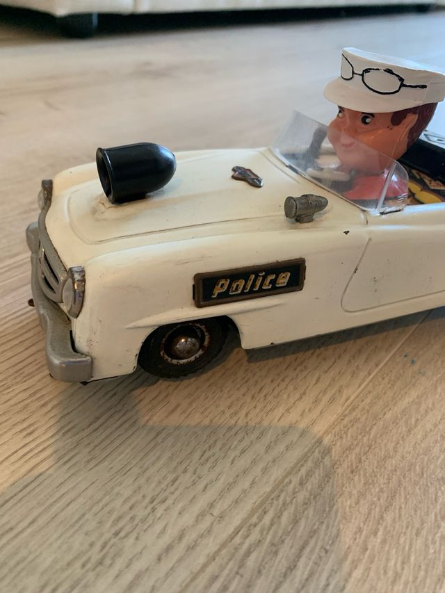 Coche juguete años 60