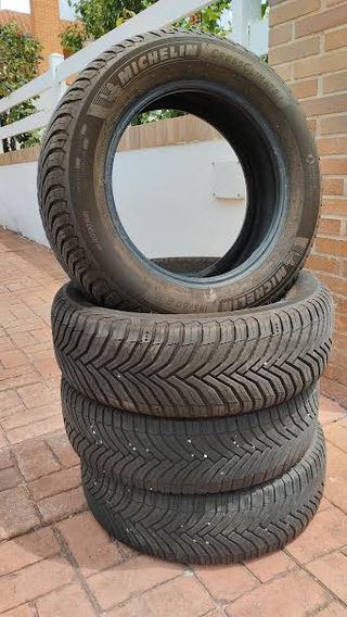 4 neumáticos de invierno Michelin 195/60/R15