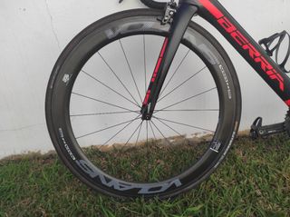 Bicicleta de carretera Berria belador aero 53