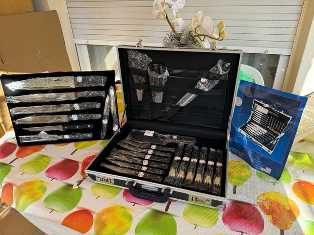 JUEGO DE CUCHILLOS PROFESIONALES