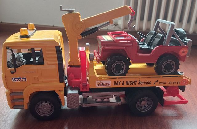 Camion grua con jeep "Bruder"